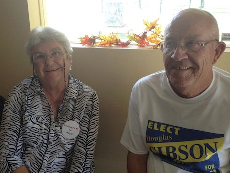 Oak Hill mayoral candidates Doug Gibson and Linda Hyatt